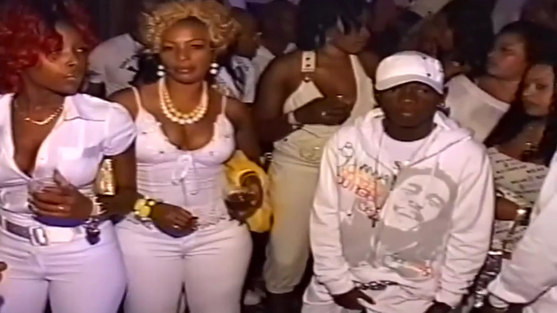 ⁣Wild Bunch All White Xmas Party  - JAM pt2